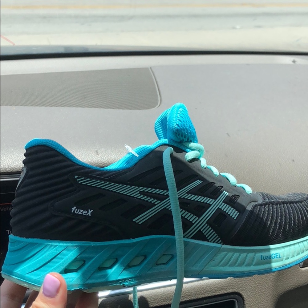 ASICS FuzeX Brand New Tennis Shoes 7
